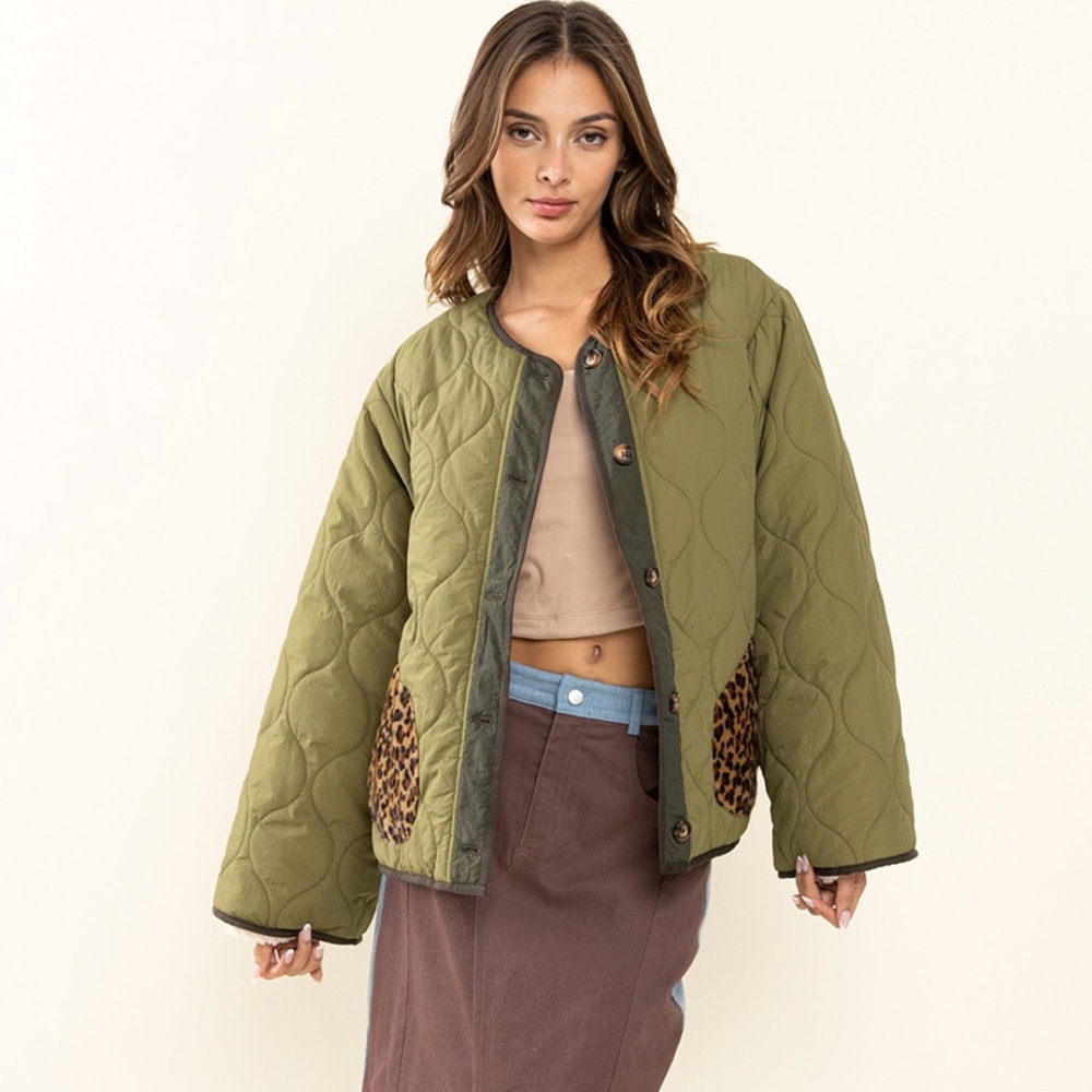 14 Fabulous Contrast Wave Textured Jacket - Picture 5 of 5